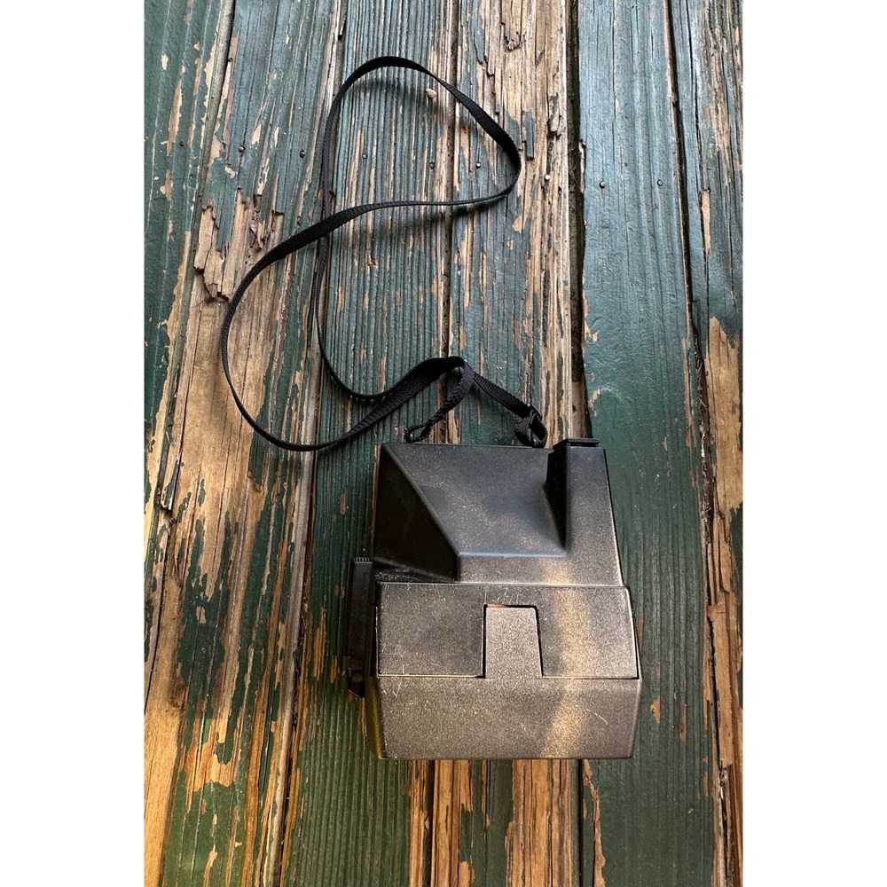 Polaroid Sun 600 LMS Land Camera Vintage Instant Film Black Silver A3555